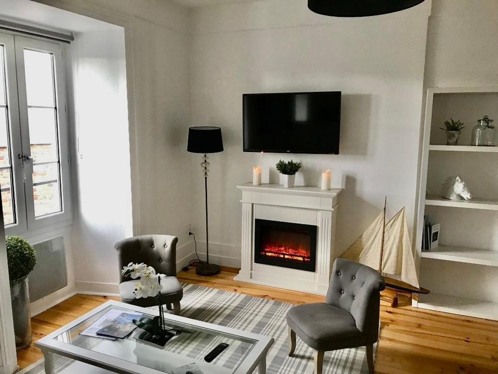 En Face De L'Hotel Normandy - Appartement Dernier Etage Deauville Extérieur photo